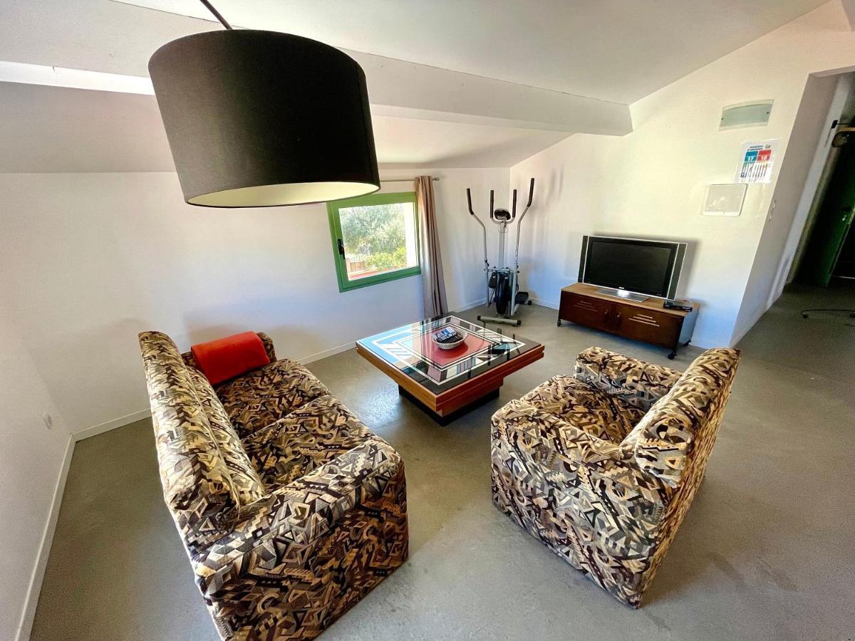 Residence Antonia Appartements Avec Piscine Commune - Centre Ville Calvi Calvi  Kültér fotó